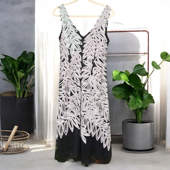 JS Collections Black, Lilac & Grey Leaf Embroidered V Neck Gown 6 Formal Wedding - Picture 2 of 8